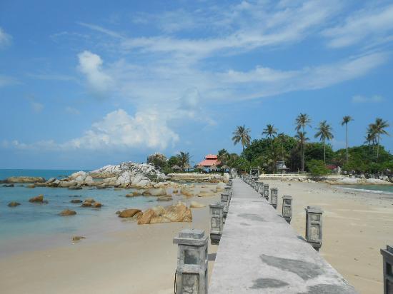 Pantai Parai Tenggiri